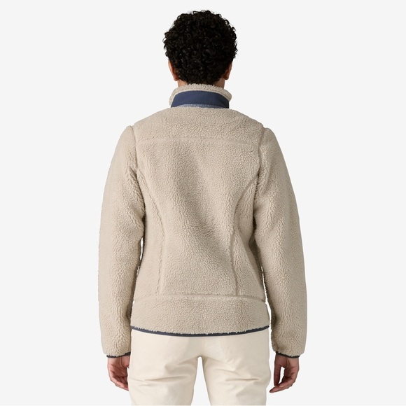 Patagonia Women’s Clsssc Retro X Jacket - Picture 2 of 8